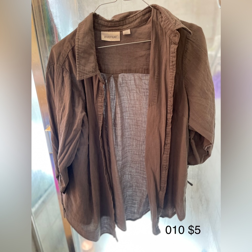 Women’s shirt